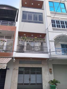 Bán nhà Bùi Thị Xuân phường 2 Tân Bình, 3 tầng đúc BTCT, hoàn công đủ
