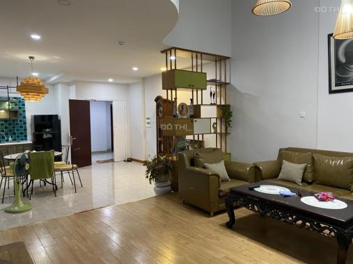 Cho thuê căn hộ chung cư tại dự án Central Garden, Quận 1, Hồ Chí Minh diện tích 140m2, giá 25tr/th