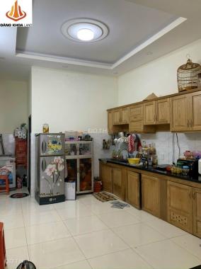 Bán nhà 1 trệt 1 lầu, DT: 47m2 ngay đường Số 3, Linh Trung. Nhà đẹp, sổ hồng riêng giá 3,35 tỷ