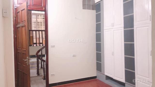 Bán nhà Phạm Ngọc Thạch, Đống Đa, mới đẹp, 38.5m2, 5 tầng, 3.85 tỷ, 0945818836