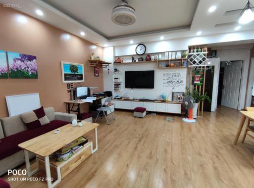 Chính chủ bán căn hộ tầng trung VP3 bán đảo Linh Đàm, full nội thất 101m2, giá 2.7 tỷ