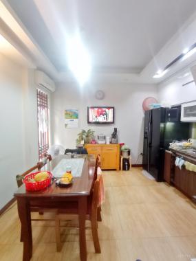 Hơn 2 tỷ nhà Mỗ Lao, Hà Đông, 45 m2, 4T, MT 3.4m về ở luôn