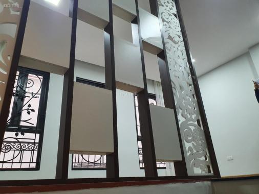 Bán nhà lô góc 2 mặt thoáng, đủ nội thất 45 m2 x 5T giá 5.1 tỷ Nguyễn Chí Thanh, Láng, Đống Đa