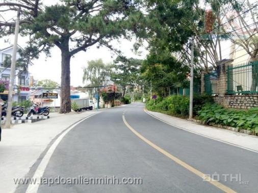 Bán nhà 3 tầng thích hợp kinh doanh đa dạng các ngành nghề, ngay cổng bệnh viện tỉnh Lâm Đồng