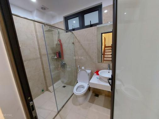 Bán trước tết, nhà đẹp Nguyễn Khoái - Hoàng Mai, 40m2, 5 tầng, 3 tỷ