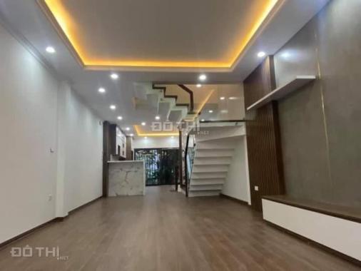 Phân lô - gara ô tô - cạnh hồ - nhà mới - full nội thất Khương Đình, 60 m2, 5 tầng, mt 4m