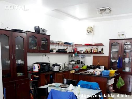 Bán gấp nhà nở hậu đường hẻm ô tô dễ di chuyển đường Trần Phú, Đà Lạt