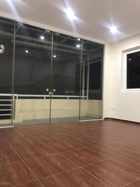 Cho thuê nhà 4 tầng Ngọc Thụy, Long Biên, 70m2/sàn, giá: 12 triệu/tháng. Lh: 0984.373.362