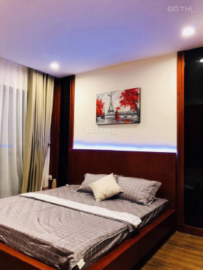 Cần bán căn hộ cao cấp 121m2, 3 ngủ, căn góc, tầng đẹp ở Golden Palm Lê Văn Lương