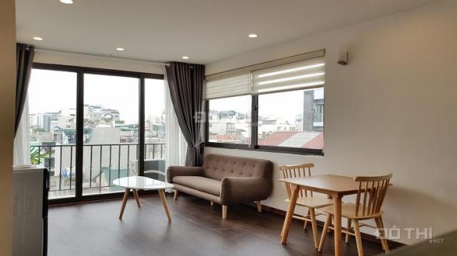 (ID: 747)Cho thuê căn hộ dịch vụ tại Linh Lang, Ba Đình, 50m2, 1PN, ban công, đầy đủ nội thất mới