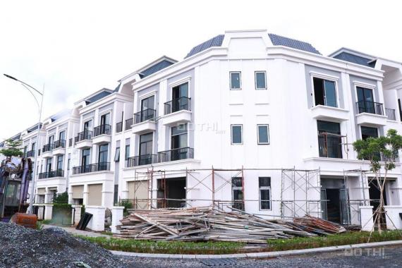 Bán nhà phố mặt tiền dự án ven sông Solar City, trung tâm thị trấn Bến Lức, bên cạnh KCN Thuận Đạo