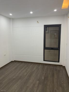 PL ô tô vào nhà hai mặt thoáng 45m2 x6T xây mới Chùa Láng, Đống Đa, 5,5 tỷ tiện mở VP, cho thuê