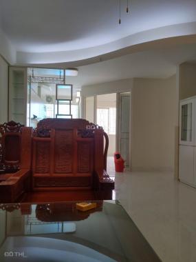 Bán căn hộ chung cư CT6 Yên Hòa, Dương Đình Nghệ, Cầu Giấy, HN. DT 100m2, 3PN, full nội thất đẹp