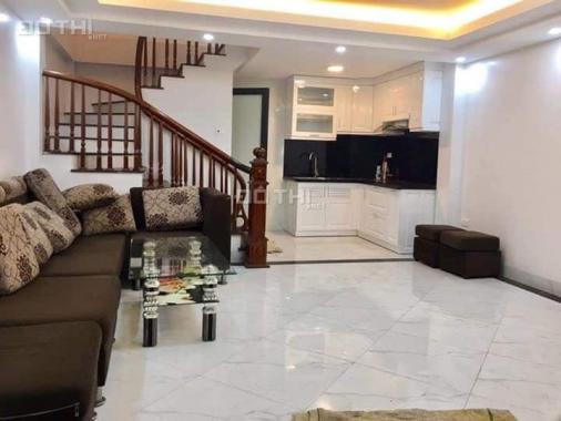 Nhà đẹp 243 Tam Trinh, 38m2 x 5 tầng, cách ô tô 10m, 3.2 tỷ