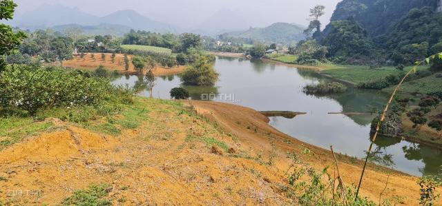 Chính chủ cần bán gấp 20000m2 đất nghỉ dưỡng view hồ, sơn thủy hữu tình, đẹp như trong tranh