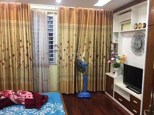 Bán nhà ngõ 157 Chùa Láng, Phường Láng Thượng, Đống Đa 33 m2 x 4 T đẹp 3,5 tỷ