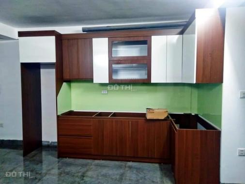 Bán nhà đẹp 37m2 ôtô nhỏ đỗ cửa phố Hoàng Hoa Thám