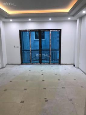 Bán nhà đẹp phố Bồ Đề, Long Biên 5 tầng, 52m2, giá 6.5 tỷ (ngõ ô tô)