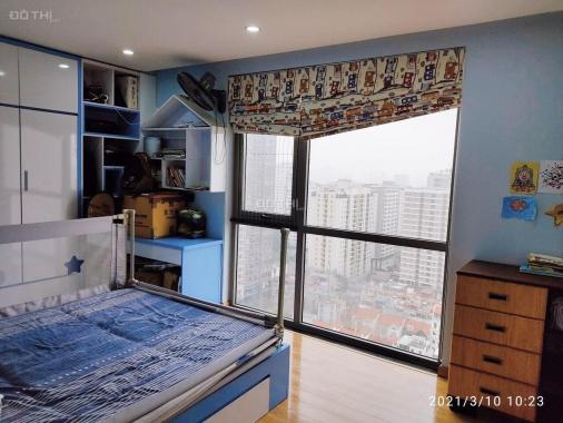 Chính chủ cần bán căn góc 122m2 tại chung cư Thống Nhất Complex 82 Nguyễn Tuân. 3 phòng ngủ
