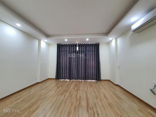 Nhỉnh 2 tỷ sở hữu nhà mới 31m2*4T ngã tư Văn Phú, Hà Đông