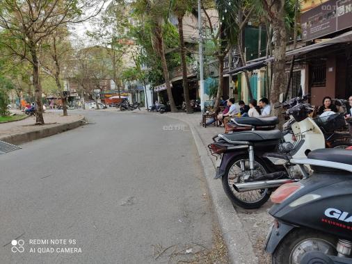 Siêu phẩm Đống Đa, bán nhà mặt phố Hồ Ba Mẫu view hồ 9 tầng thang máy giá 69 tỷ