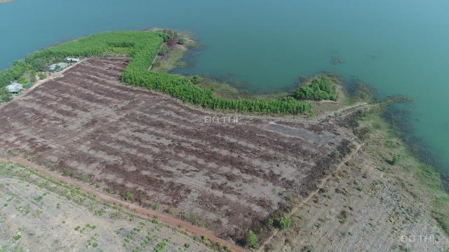 CC bán lô đất 3 mặt tiền Hồ Trị An, H. Vĩnh Cửu, Đồng Nai 9000m2