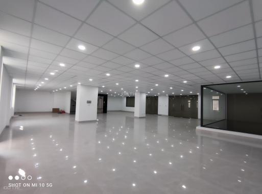 Cho thuê tòa nhà mặt tiền đường Số 7 khu Tên Lửa 2500m2