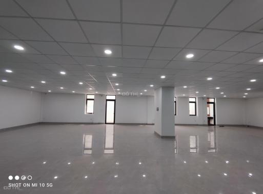 Cho thuê tòa nhà mặt tiền đường Số 7 khu Tên Lửa 2500m2