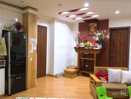 Cần bán căn 3PN 74m2 VP6 Linh Đàm view hồ, nội thất đầy đủ, LH: 0936686295