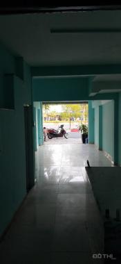 Cho thuê nhà nguyên căn 2 mặt tiền đường Phạm Văn Đồng, nhà mới sơn sửa diện tích 4x15m giá rẻ