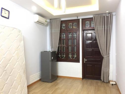 DT 60m2 x 4T, mặt ngõ thông, ô tô tránh, kinh doanh tại Pháo Đài Láng, giá 9.5 tỷ. LH 0984056396