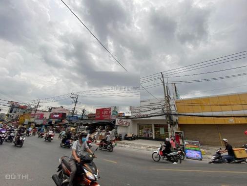 Cho thuê nhà C1/5 Phạm Hùng, Quận 8. DT: 20x85m ~ 1700m2