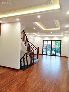 Bán nhà mặt phố Ngọc Thụy 60m2 5 tầng nhà mới. Vừa ở vừa kinh doanh tốt giá 8 tỷ