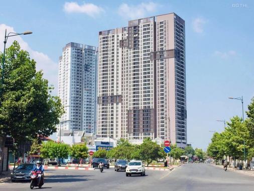 Căn 2 phòng ngủ 74.39m2, tầng đẹp, view Q1, Phạm Văn Đồng và hồ bơi - Giá tốt