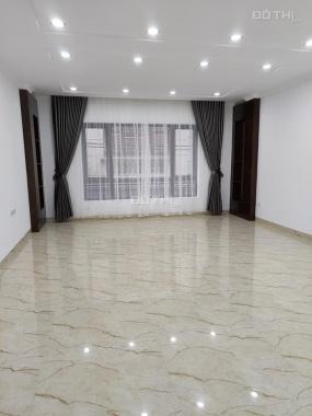 Bán nhà Phan Văn Trường - Cầu Giấy 52m2 6 tầng thang máy, MT 5m. Ô tô tránh vỉa hè, 0981679596