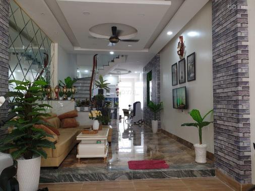 Cần bán nhà phố hoàn thiện phường Bình Trưng Đông, Quận 2, Hồ Chí Minh