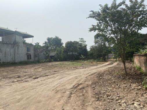 Cần tiền bán nhanh 2049m2 đất Đầm Rái, Nhuận Trạch, Lương Sơn