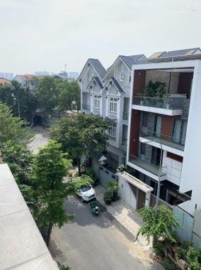 Bán đất chính chủ ngay Giga Mall Phạm Văn Đồng DT 290m2, sổ hồng riêng, 0932743576