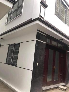 Cho thuê nhà 5 tầng mới xây Ngọc Lâm, Long Biên, 30m2/ sàn, giá: 10 triệu/tháng. LH: 0984.373.362