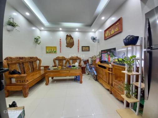 Nhà Đặng Văn Ngữ, đẹp long lanh, 15m ô tô tránh, ngõ thông, 3 tỷ 800tr, 0703451750