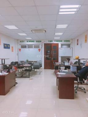 Ngã Tư Sở: Cho thuê văn phòng 40m2 giá cực rẻ tại Thái Hà, Tây Sơn sẵn nội thất cơ bản