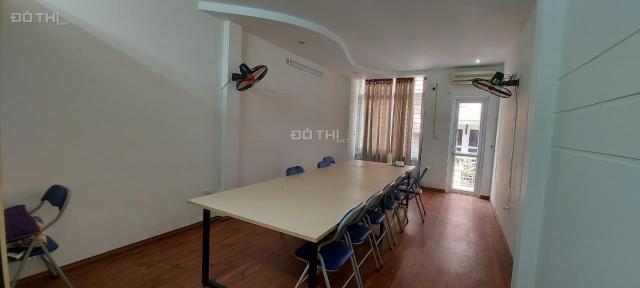 Bán nhà chính chủ Quận Thanh Xuân, 94m2, 5T, ô tô vào nhà, văn phòng, giá chỉ 7,9 tỷ