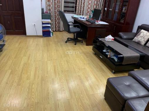 Cho thuê nhà riêng 4 tầng Thạch Bàn, Long Biên, 66 m2/sàn, giá: 13 triệu/tháng, 0984.373.362