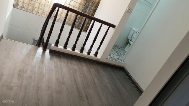 Bán nhà Tôn Đức Thắng, 34m2, 3 tầng, ở ngay, kinh doanh tốt, 3,15 tỷ