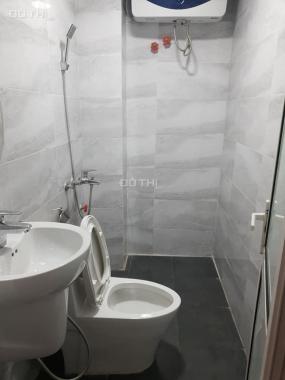 Nhà ngõ ô tô Hoàng Hoa Thám, 80m2, thang máy, dòng tiền 50tr/tháng, 11,99 tỷ