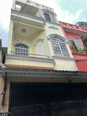 Bán nhà riêng tại phường Đông Hưng Thuận, Quận 12 đúc một trệt, hai lầu