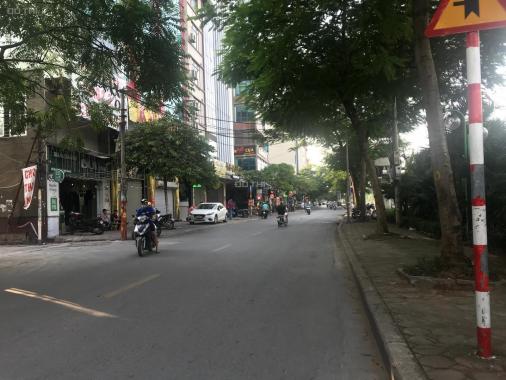 Cần bán nhà mặt phố Chùa Láng, phố kinh doanh, 65m2, vuông vắn