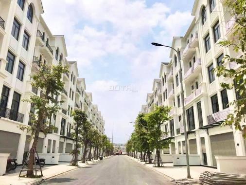 Bán biệt thự song lập compound khan hiếm - Vinhomes Q. 9 - sắp bàn giao DT 200m2