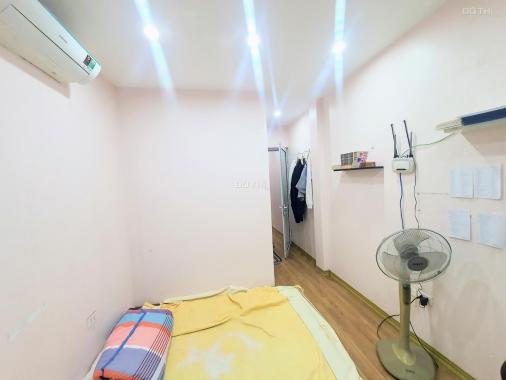 Bán nhà riêng Kim Giang, 30m2, 4 tầng 3,3 tỷ, ô tô cách 10m