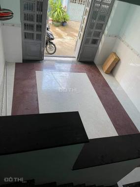 Bán 3 lầu, 4 phòng ngủ nhà 40m2 Quận Bình Tân, TP HCM giá rẻ